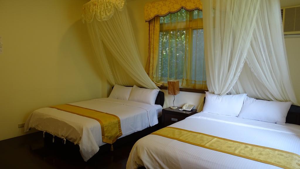 Emoonten Homestay Sanzhi Exterior photo